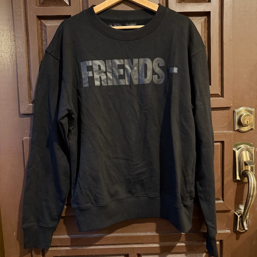VLONE Black Friday FRIENDS Long Sleeve Crewneck L